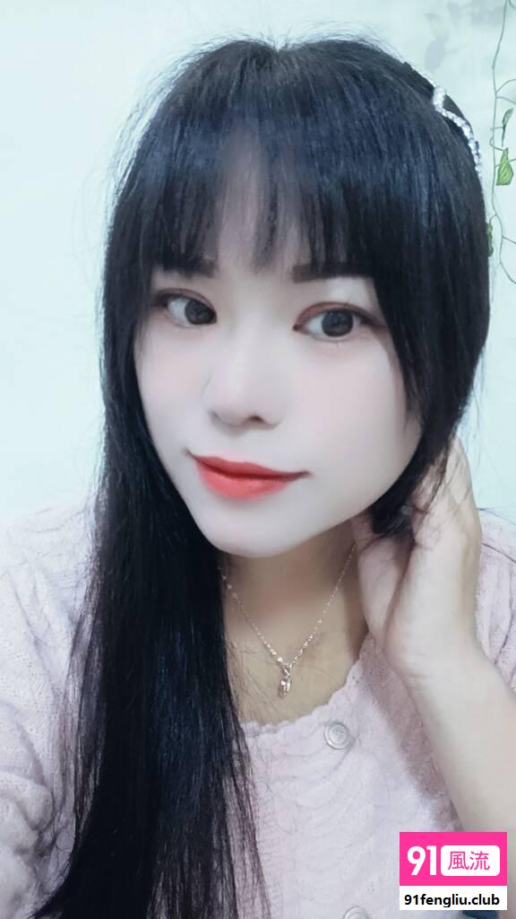 大胸微胖型老师